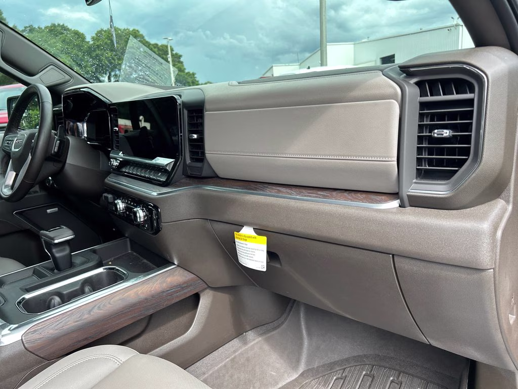2025 Sterling Metallic GMC Sierra 1500 SLT 4X4 Truck