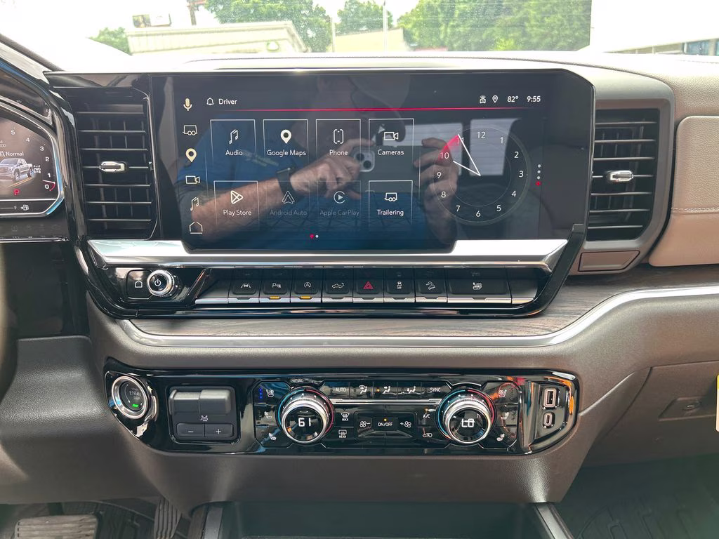 2025 Sterling Metallic GMC Sierra 1500 SLT 4X4 Truck