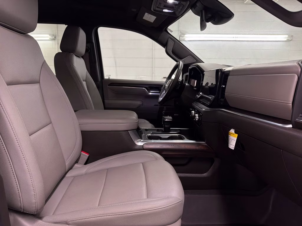 2025 Sterling Metallic GMC Sierra 1500 SLT 4X4 Truck