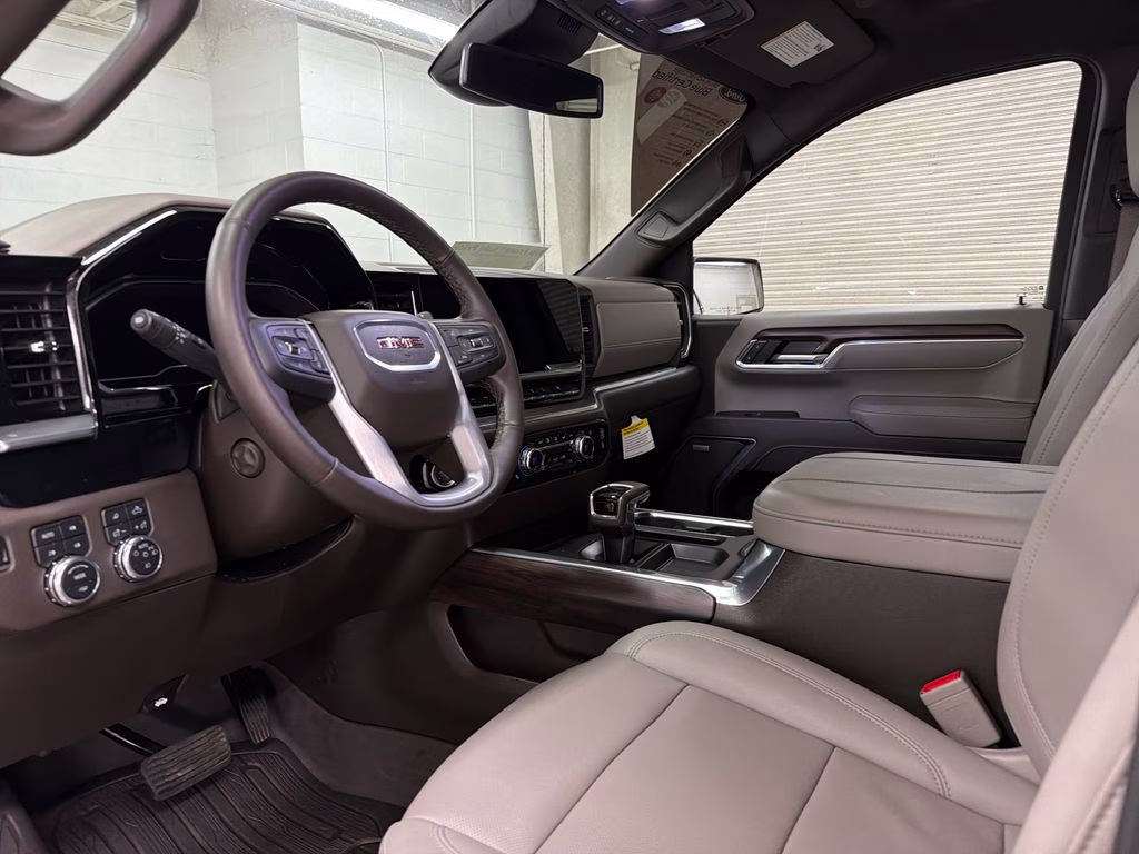 2025 Sterling Metallic GMC Sierra 1500 SLT 4X4 Truck