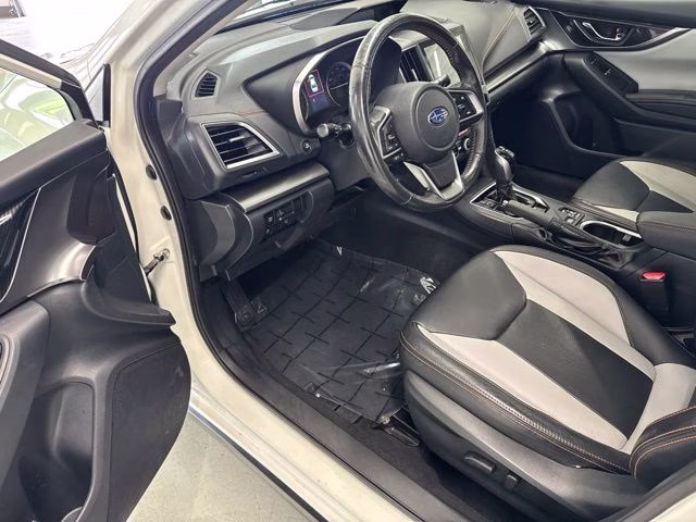 2018 Crystal White Pearl Subaru Crosstrek 2.0i Limited AWD SUV