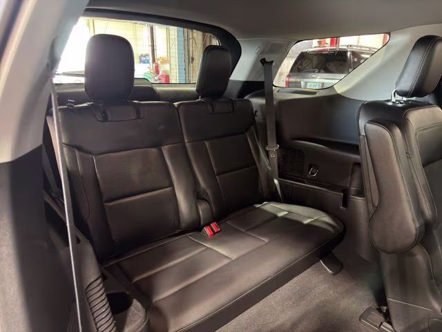 2020 Magnetic Metallic Ford Explorer Limited 4X4 SUV