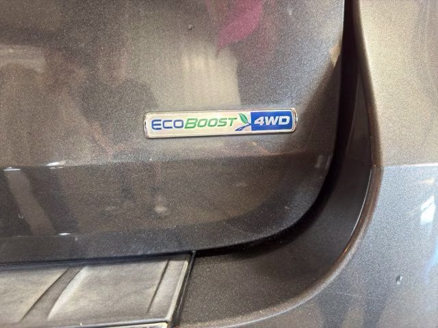 2020 Magnetic Metallic Ford Explorer Limited 4X4 SUV