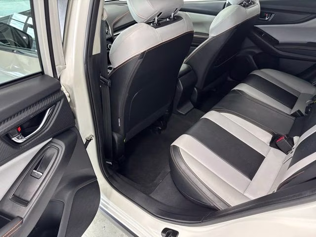 2018 Crystal White Pearl Subaru Crosstrek 2.0i Limited AWD SUV