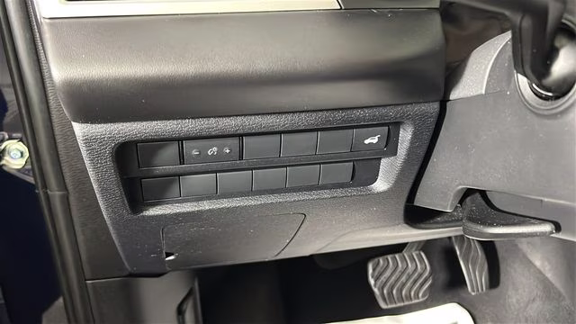 2023 Cosmic Blue Metallic Mitsubishi Outlander SE FWD SUV