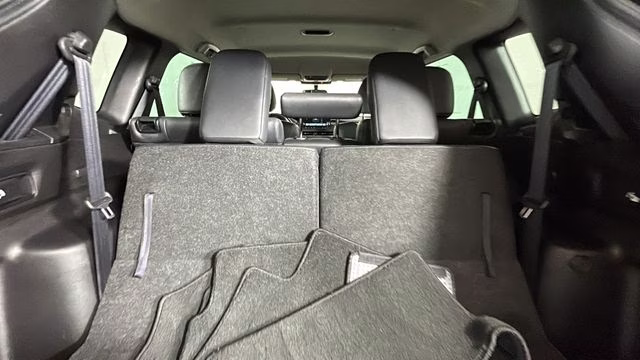 2023 Cosmic Blue Metallic Mitsubishi Outlander SE FWD SUV