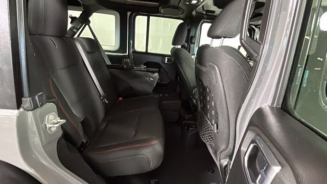 2018 Sting-Gray Clearcoat Jeep Wrangler Unlimited Rubicon 4X4 SUV