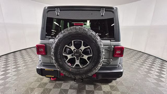 2018 Sting-Gray Clearcoat Jeep Wrangler Unlimited Rubicon 4X4 SUV