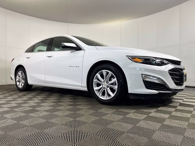 2023 Summit White Chevrolet Malibu LT FWD Sedan