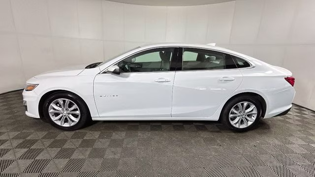 2023 Summit White Chevrolet Malibu LT FWD Sedan