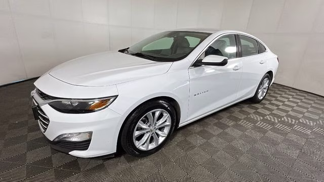 2023 Summit White Chevrolet Malibu LT FWD Sedan