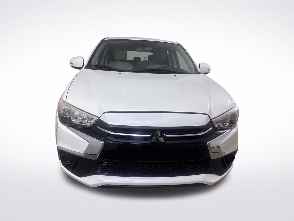 2018 Diamond White Pearl Mitsubishi Outlander Sport 2.0 ES FWD SUV
