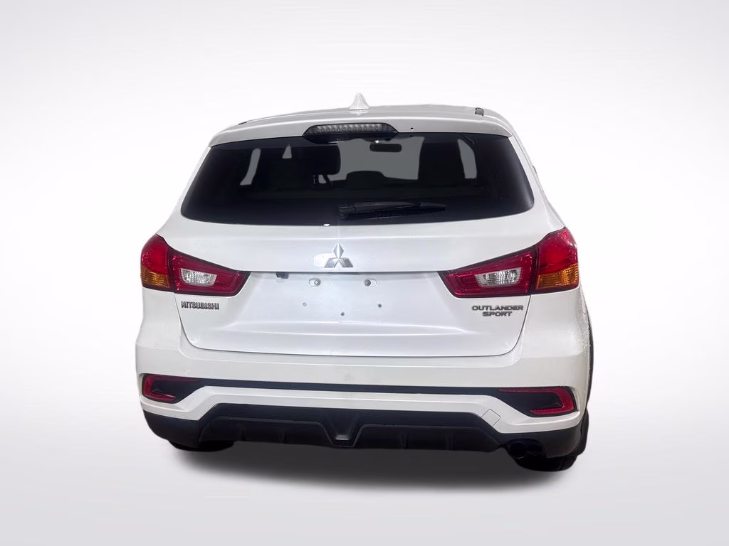 2018 Diamond White Pearl Mitsubishi Outlander Sport 2.0 ES FWD SUV