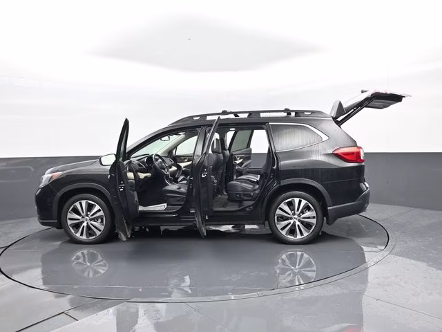 2022 Crystal Black Silica Subaru Ascent Touring AWD SUV
