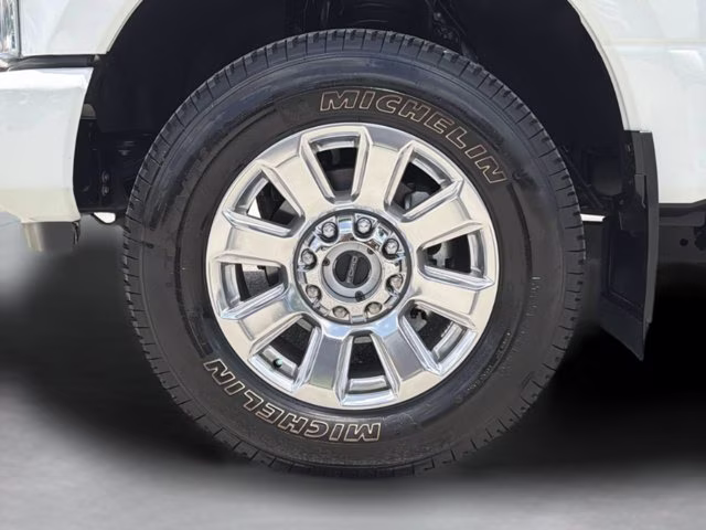 2022 White Metallic Ford Super Duty F-350 SRW Platinum 4X4 Truck