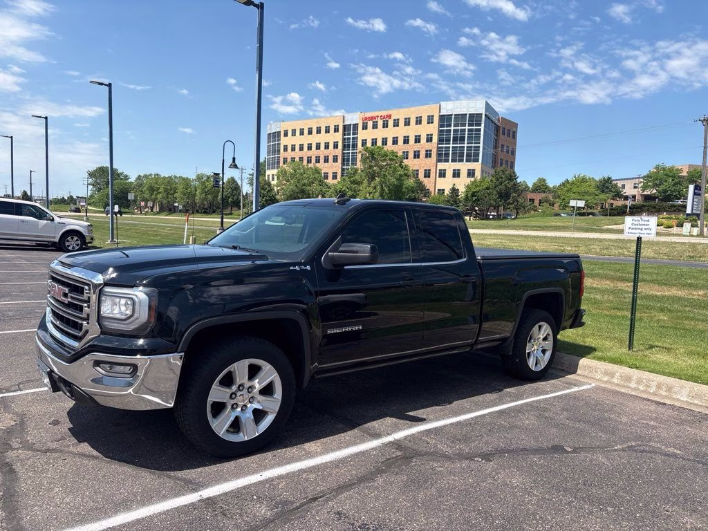2016 Onyx Black GMC Sierra 1500 SLE Preferred Equpt w/Convenience & Value Pkgs 4X4 Truck