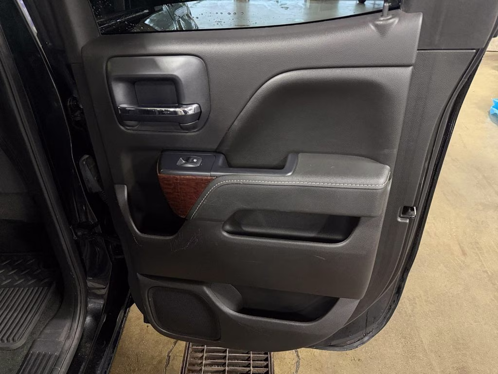 2016 Onyx Black GMC Sierra 1500 SLE Preferred Equpt w/Convenience & Value Pkgs 4X4 Truck