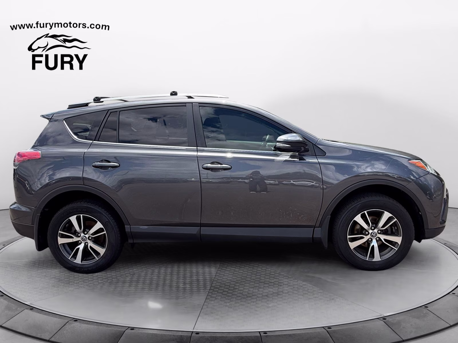 Used 2017 Toyota RAV4 XLE with VIN 2T3RFREV8HW625171 for sale in South Saint Paul, Minnesota