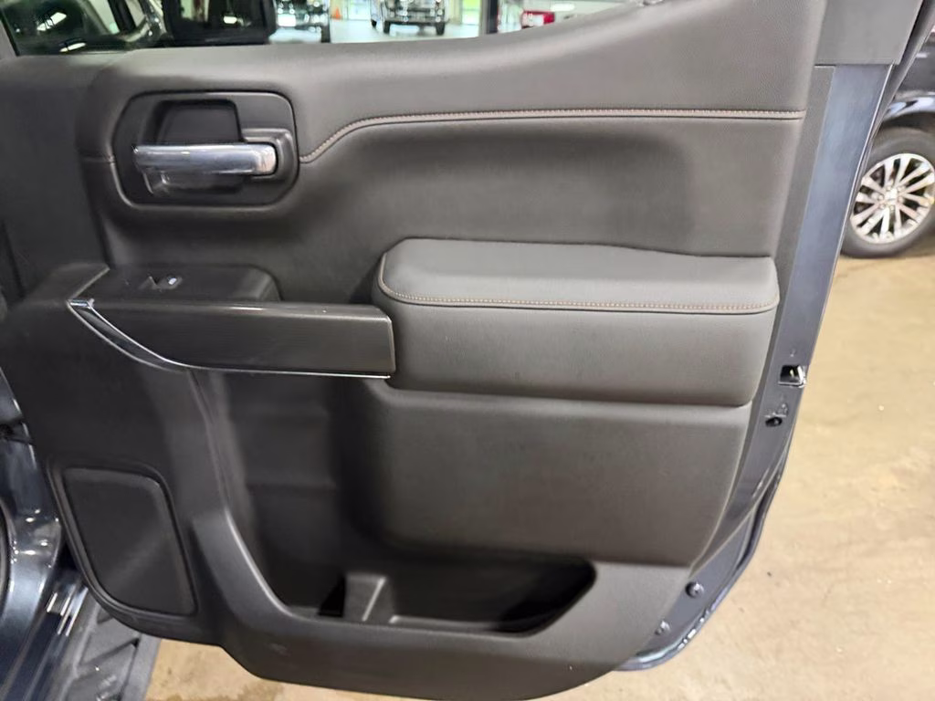 2021 Dark Sky Metallic GMC Sierra 1500 AT4 Preferred w/Trailer Tow Pkg 4X4 Truck