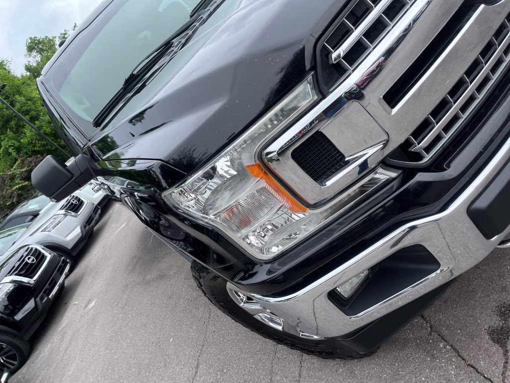 2018 Shadow Black Ford F-150 XLT 4X4 Truck