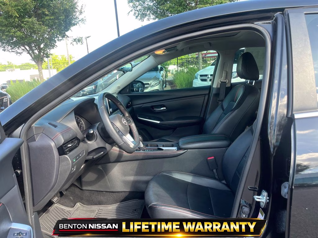 2024 Super Black Nissan Sentra SR FWD Sedan