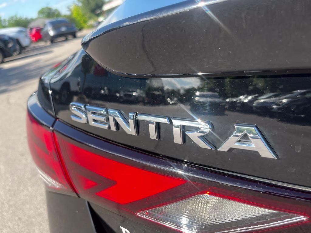 2024 Super Black Nissan Sentra SR FWD Sedan