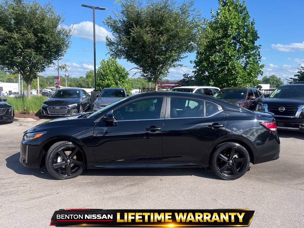2024 Super Black Nissan Sentra SR FWD Sedan