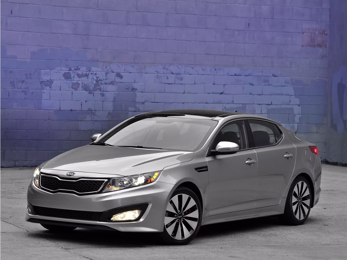 2013 Dark Cherry Pearl Metallic Kia Optima LX FWD Sedan