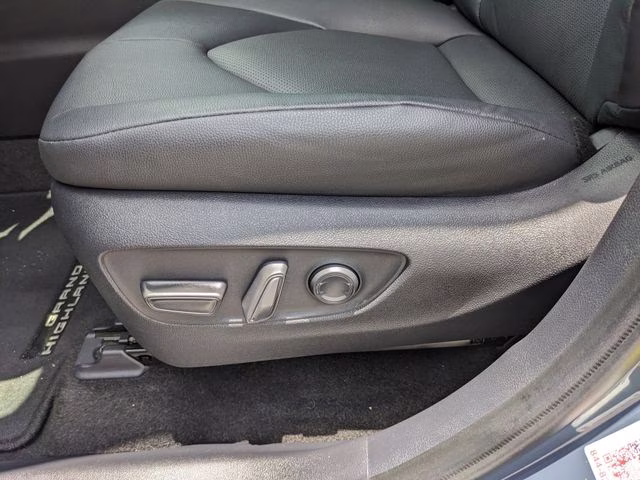 2024 Cloud Toyota Grand Highlander XLE FWD SUV