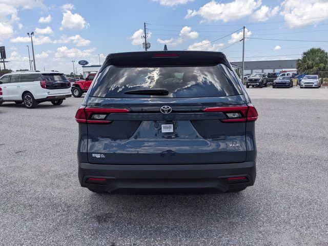 2024 Cloud Toyota Grand Highlander XLE FWD SUV