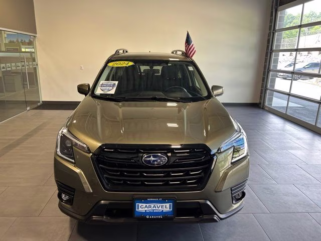2024 Autumn Green Metallic Subaru Forester Premium AWD SUV