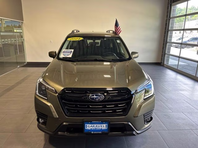2024 Autumn Green Metallic Subaru Forester Premium AWD SUV