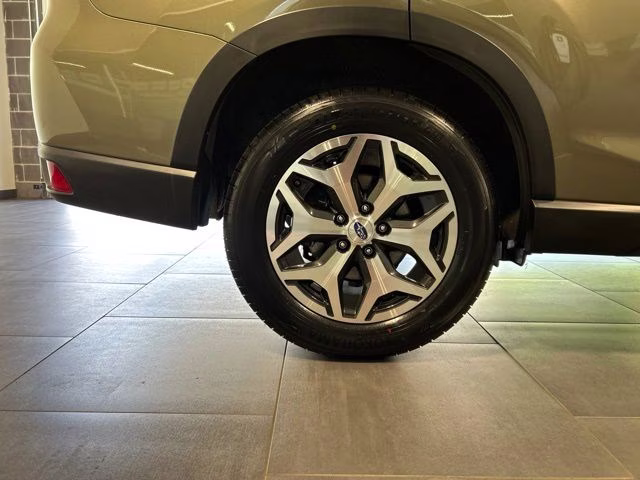 2024 Autumn Green Metallic Subaru Forester Premium AWD SUV