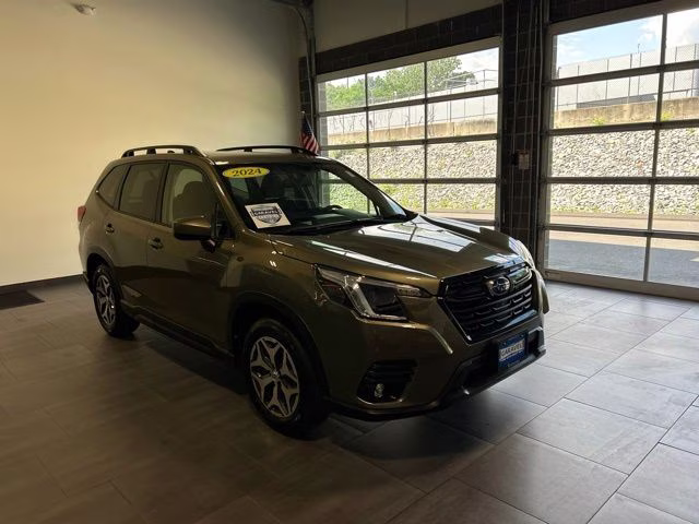 2024 Autumn Green Metallic Subaru Forester Premium AWD SUV