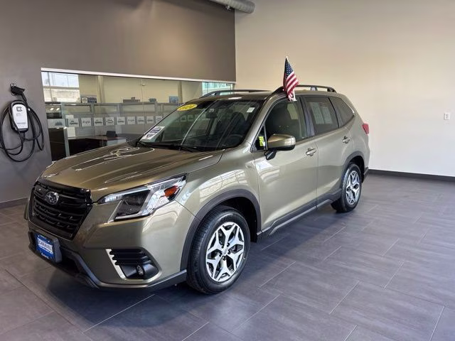 2024 Autumn Green Metallic Subaru Forester Premium AWD SUV
