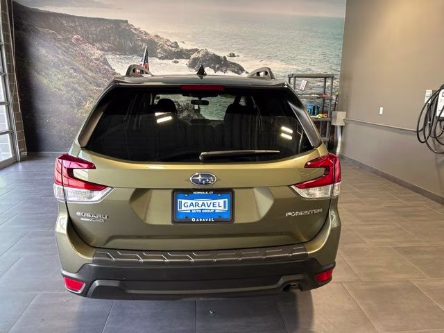 2024 Autumn Green Metallic Subaru Forester Premium AWD SUV