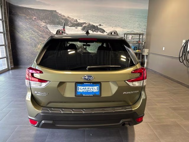 2024 Autumn Green Metallic Subaru Forester Premium AWD SUV