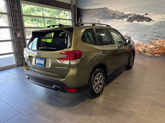 2024 Autumn Green Metallic Subaru Forester Premium AWD SUV