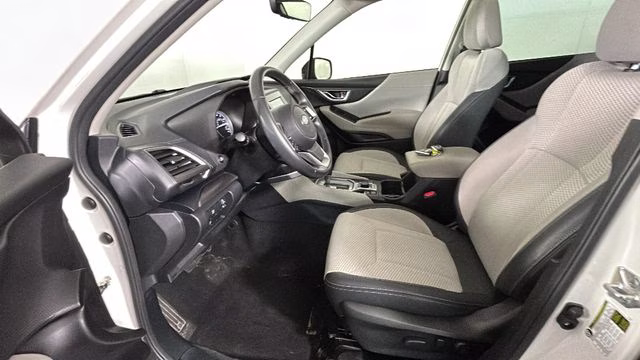 2023 Crystal White Pearl Subaru Forester Premium AWD SUV