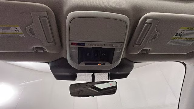2023 Crystal White Pearl Subaru Forester Premium AWD SUV