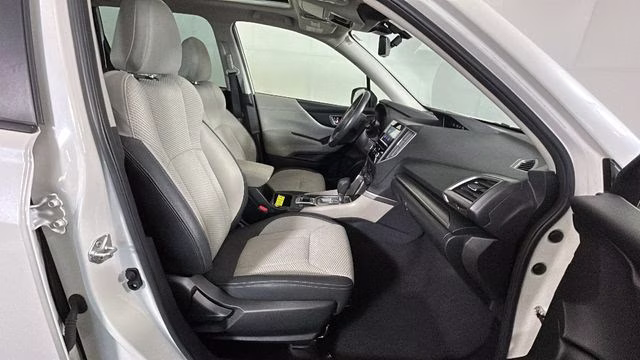 2023 Crystal White Pearl Subaru Forester Premium AWD SUV