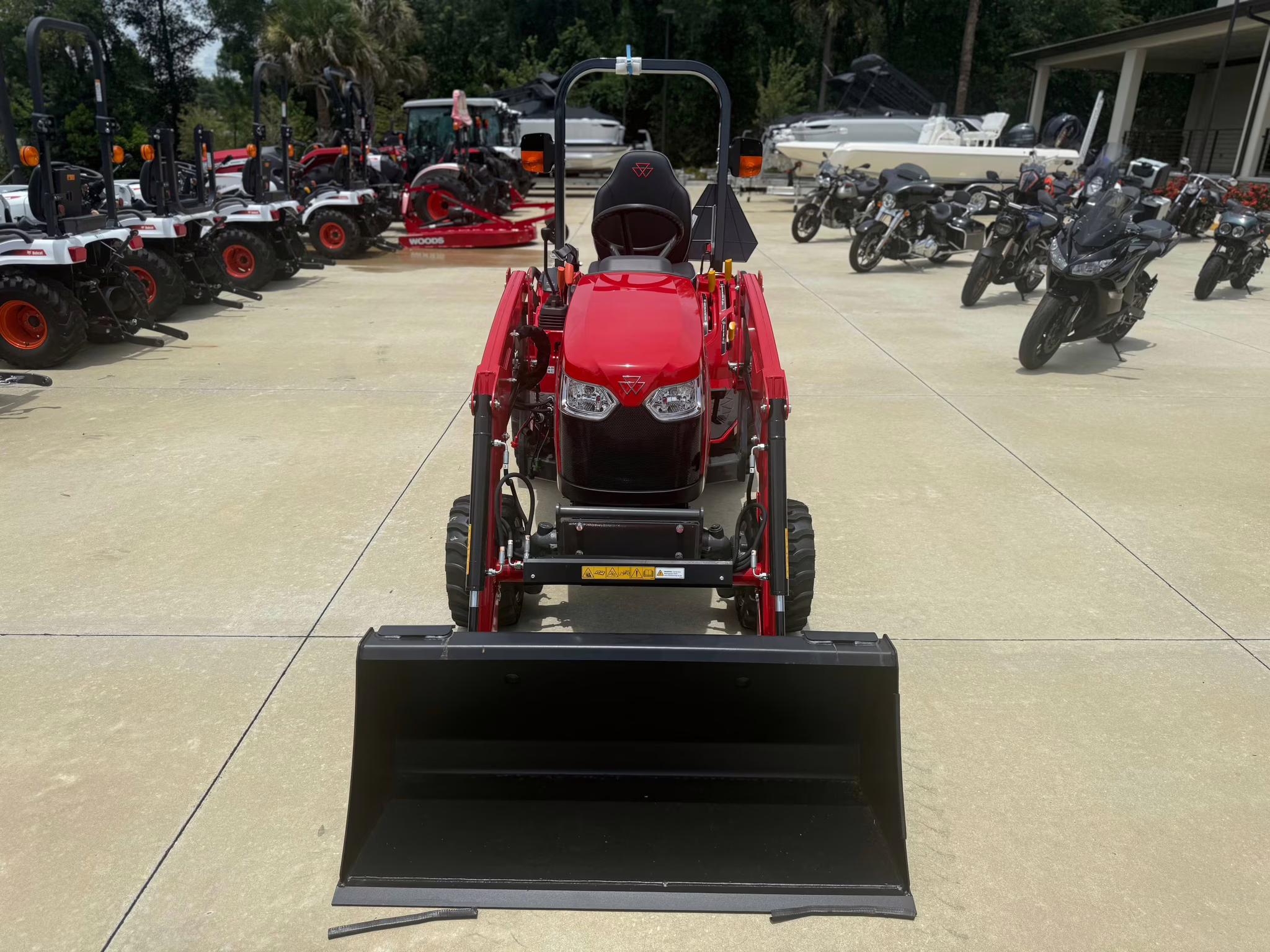 2025 - Massey Ferguson MF GC1700 Series 1GC.23 HST Ag Equipment