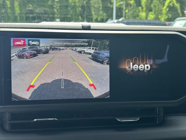 2024 Anvil Clear Coat Jeep Wrangler Sahara 4X4 Convertible