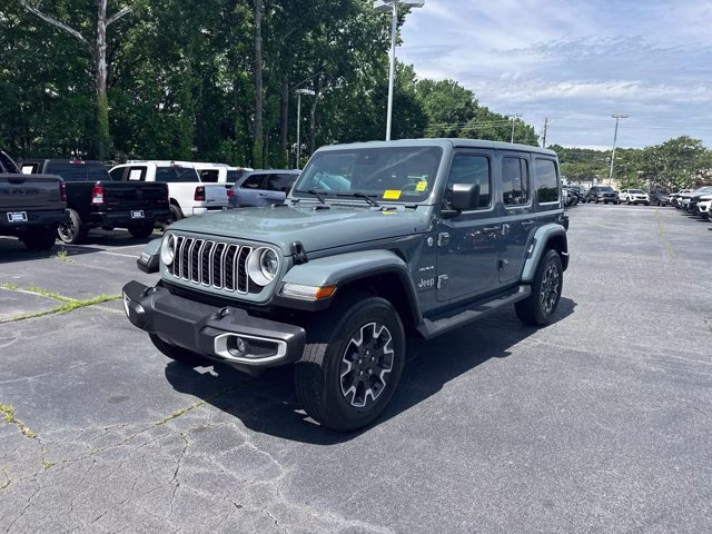 2024 Anvil Clear Coat Jeep Wrangler Sahara 4X4 Convertible