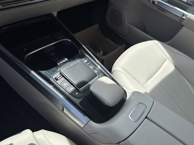 2022 White Mercedes-Benz GLB GLB 250 AWD SUV