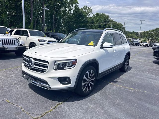 2022 White Mercedes-Benz GLB GLB 250 AWD SUV