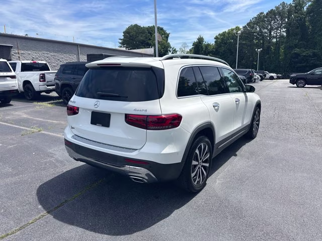 2022 White Mercedes-Benz GLB GLB 250 AWD SUV
