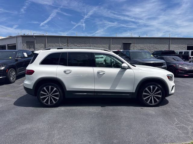 2022 White Mercedes-Benz GLB GLB 250 AWD SUV