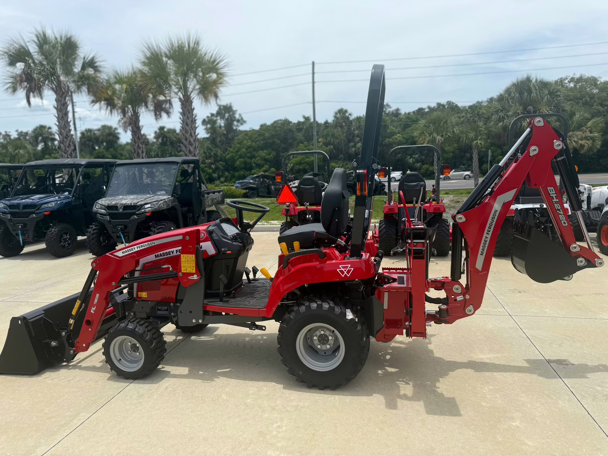 2025 - Massey Ferguson MF 1GC Series 1GC.23B HST 4WD Ag Equipment