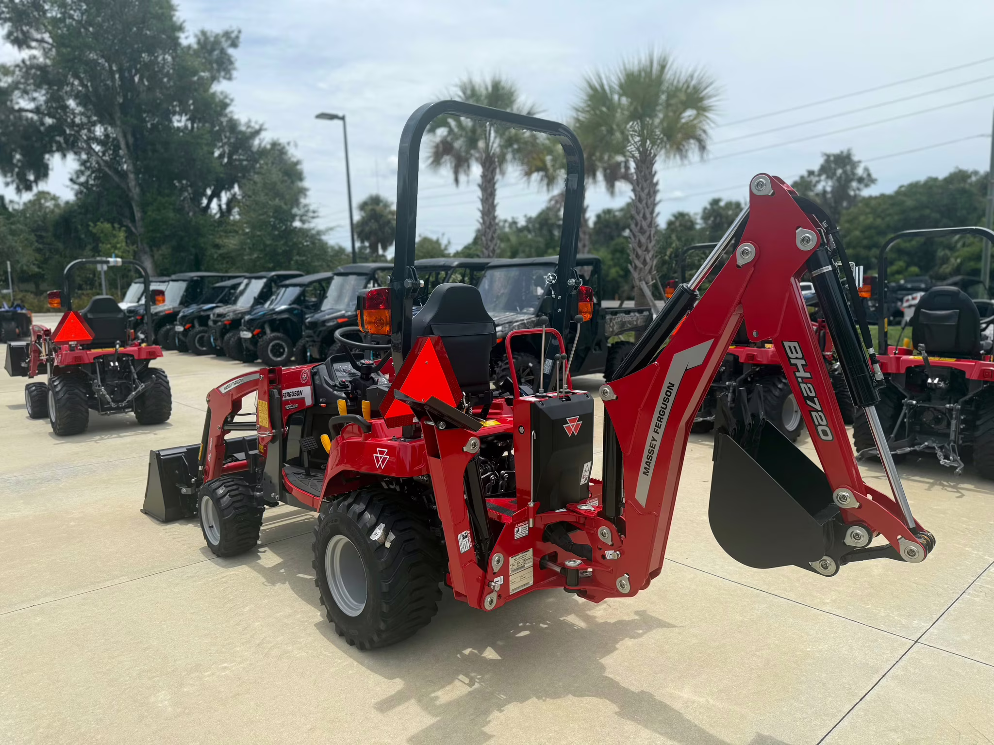 2025 - Massey Ferguson MF 1GC Series 1GC.23B HST 4WD Ag Equipment